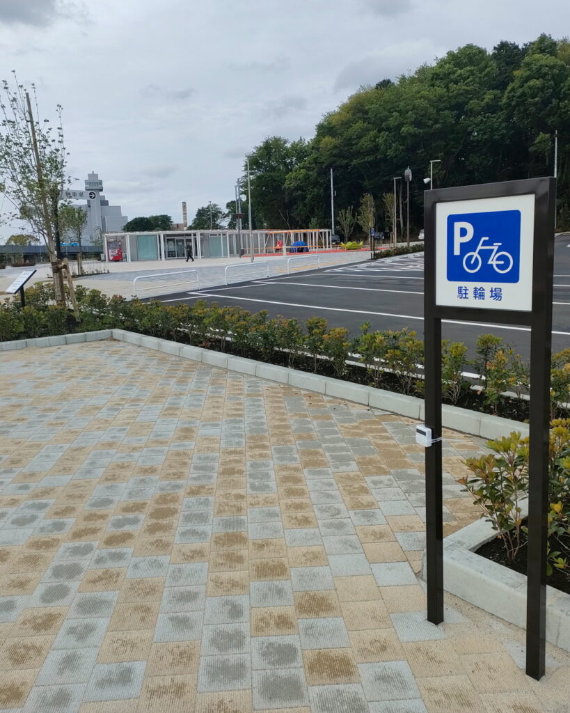 本郷ふれあい公園駐輪場画像データ02